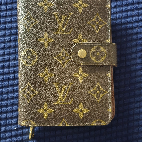 Louis Vuitton Accessories - Louis Vuitton Brown and Gold Monogram Wallet